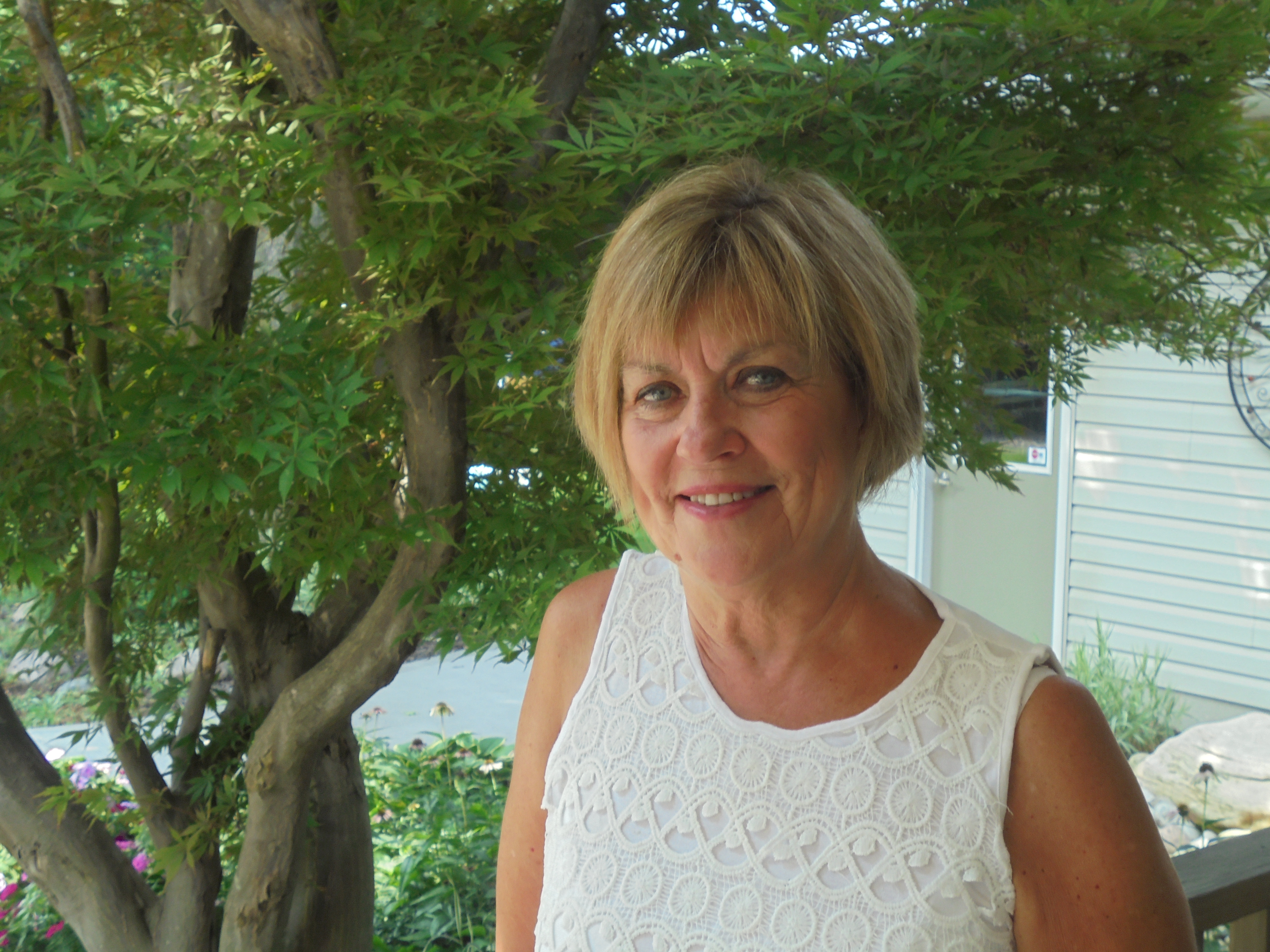 Image of Louise AITKEN